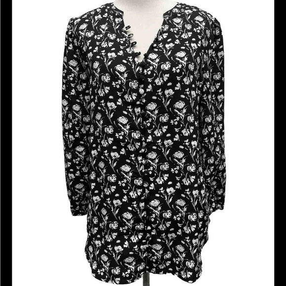 monday fun Tops - Monday Fun Stitch Fix Gigi Button Down Woven Top